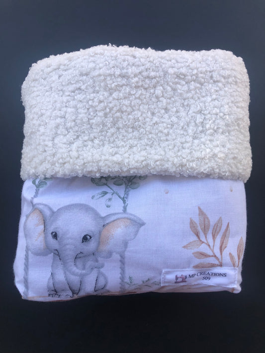 Lot lingettes + panière + trousse de toilette + bavoir bandana Animaux de la Jungle