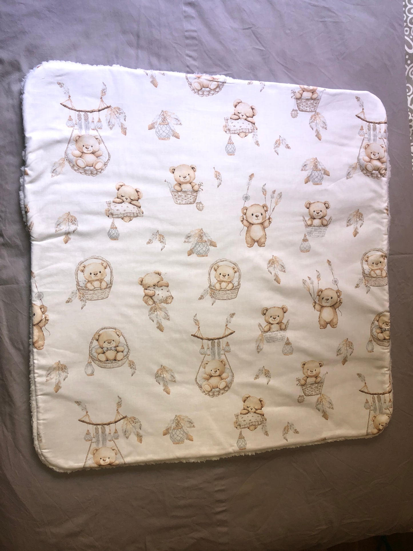 Lot Cape de bain et couverture oursons + attache tétine Mickey