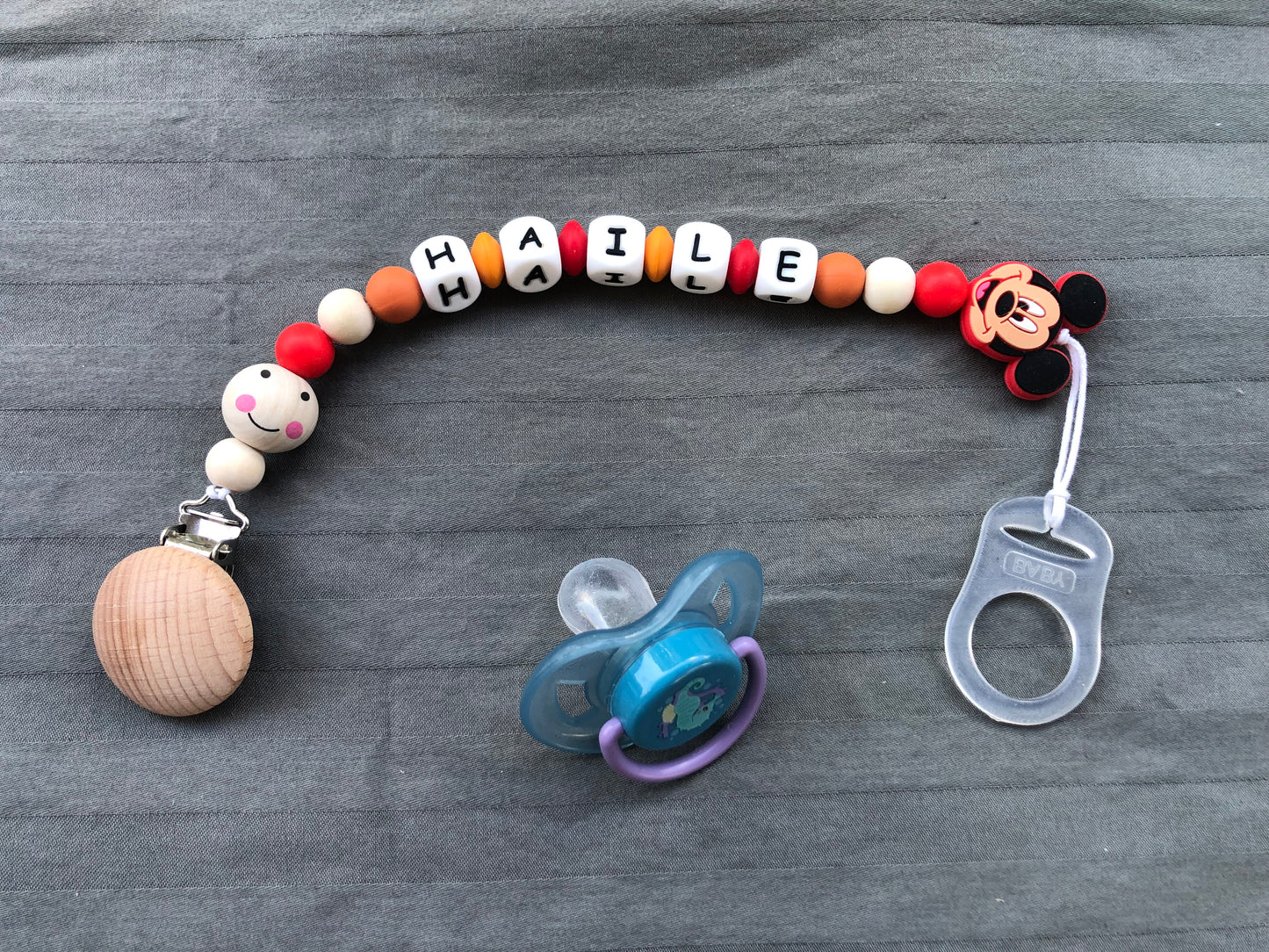 Lot Cape de bain et couverture oursons + attache tétine Mickey