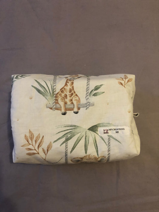 Lot lingettes + panière + trousse de toilette + bavoir bandana Animaux de la Jungle